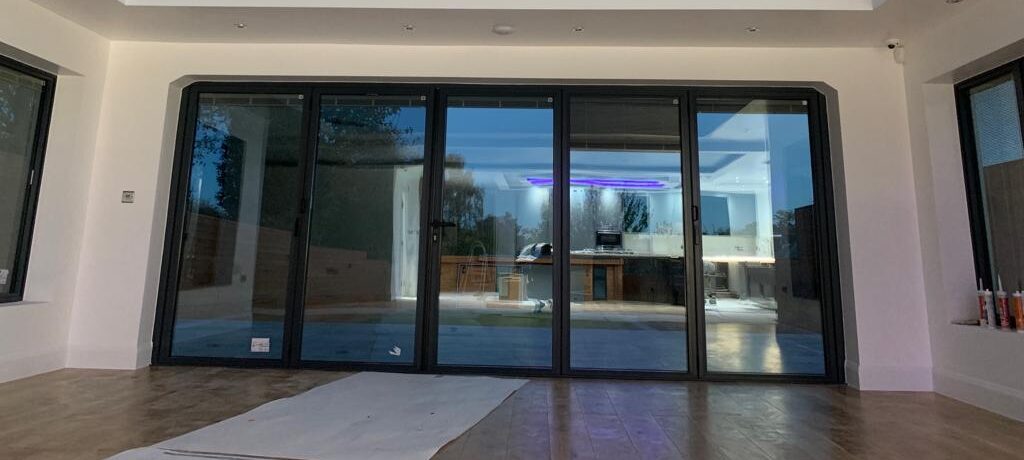 aluminium door installer